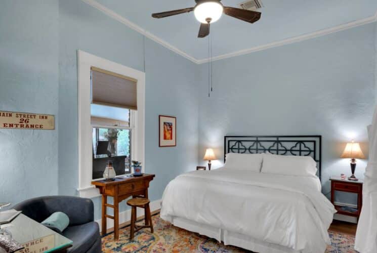 Room 6 Header
